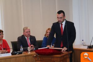 Vila-real constituye la nueva corporación y vuelve a investir alcalde a José Benlloch para el mandato 2015-2019 - (foto 4)